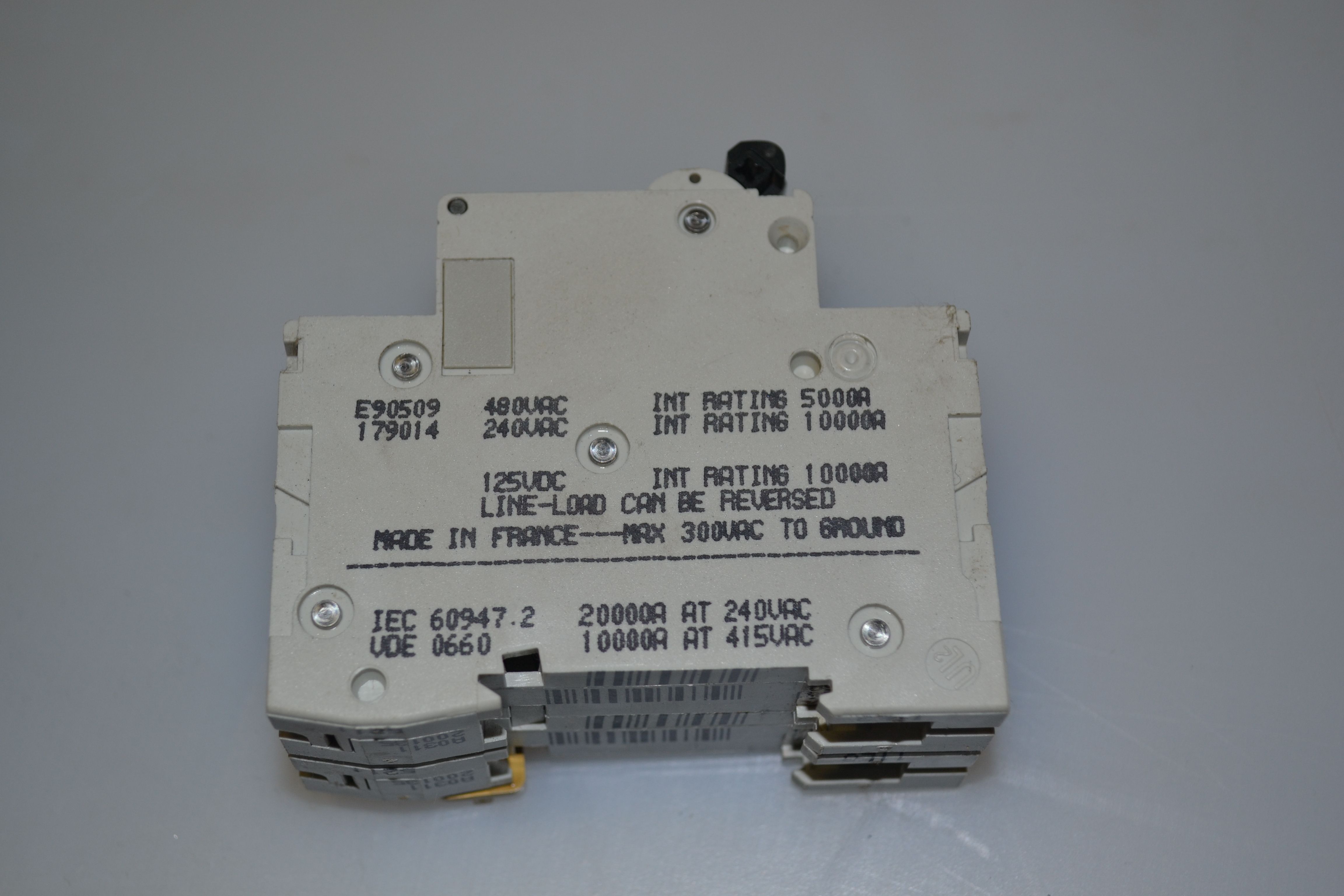 MERLIN GERIN C60N 15A-TYPE D 2 POLES